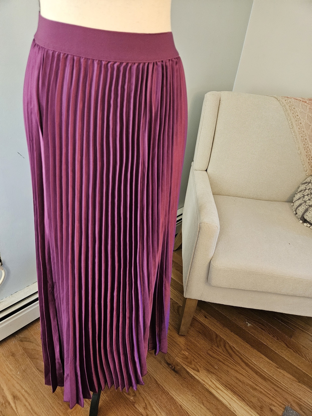 Cupshe Pleated Maxi Skirt - Plum. This Skirt Is Stunning.